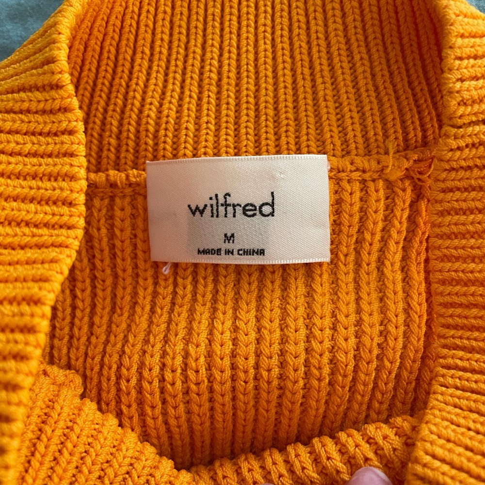 Aritzia Wilfred Orris Top View 2